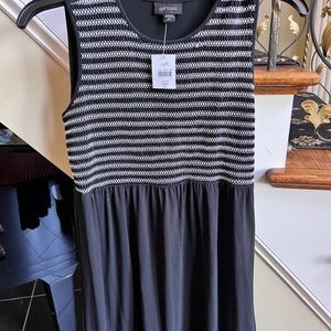 Jjill NWT Wearever Collection Summer Black Knit Dress. White Smocked front. XSP